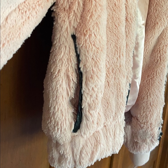 F21 Pink Faux Fur Hooded Jacket w/Black Trim and Satin Lining Medium - Picture 10 of 13